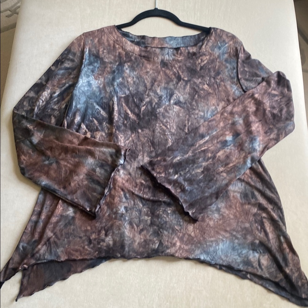 Elegant Tie-Dye Women's Top